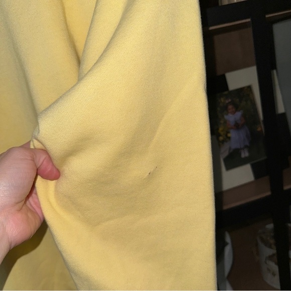 Equality is a human right graphic sweatshirt pullover crewneck madhappy butter - Picture 4 of 6